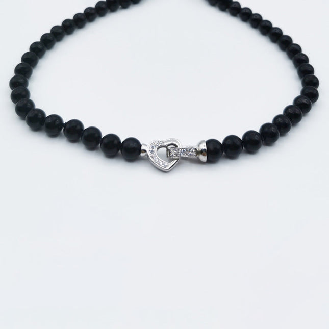 Collana in Onice Nero con Susta a Cuore in Argento e Strass