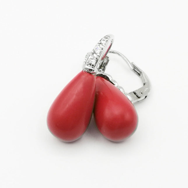Orecchini in Corallo Rosso con Chiusura a Monachella in Argento e Strass