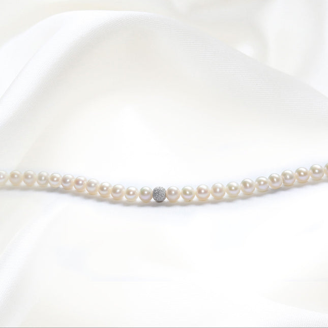 Particolare Sfera in Oro Diamantato