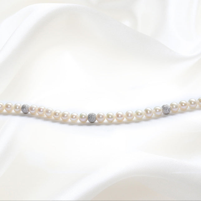 Particolare Sfere in Oro Diamantato